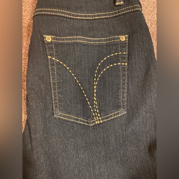 Simon chang woman’s jeans size 12 - Picture 3 of 7